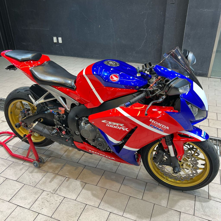 혼다 CBR1000RR 4세대 후기형 [옵션다수/정비완/12년식]대차가능s1000rr야마하r1gsxr1000r10r 이미지
