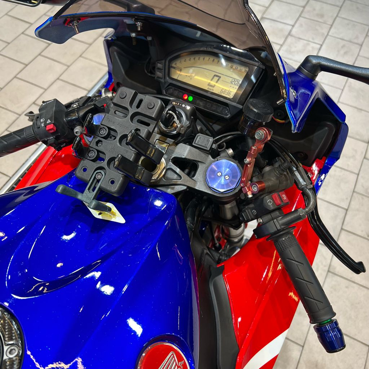 혼다 CBR1000RR 4세대 후기형 [옵션다수/정비완/12년식]대차가능s1000rr야마하r1gsxr1000r10r 이미지