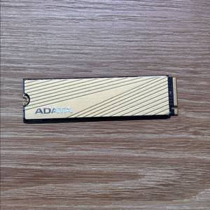 ADATA FALCON 1TB M.2 NVMe SSD 팝니다. 이미지