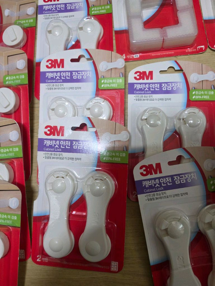 3M 캐비닛 안전 잠금장치 및 코너 보호대 일괄판매 무료배송 이미지