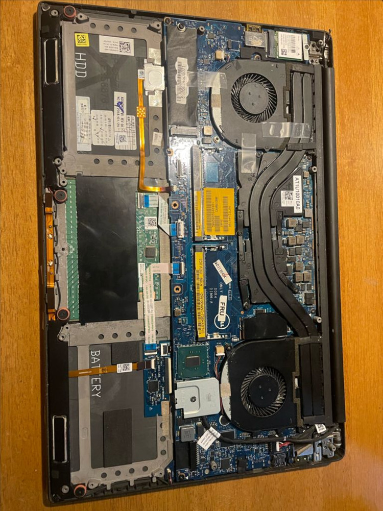 dell xps 9570 고장 노트북 이미지