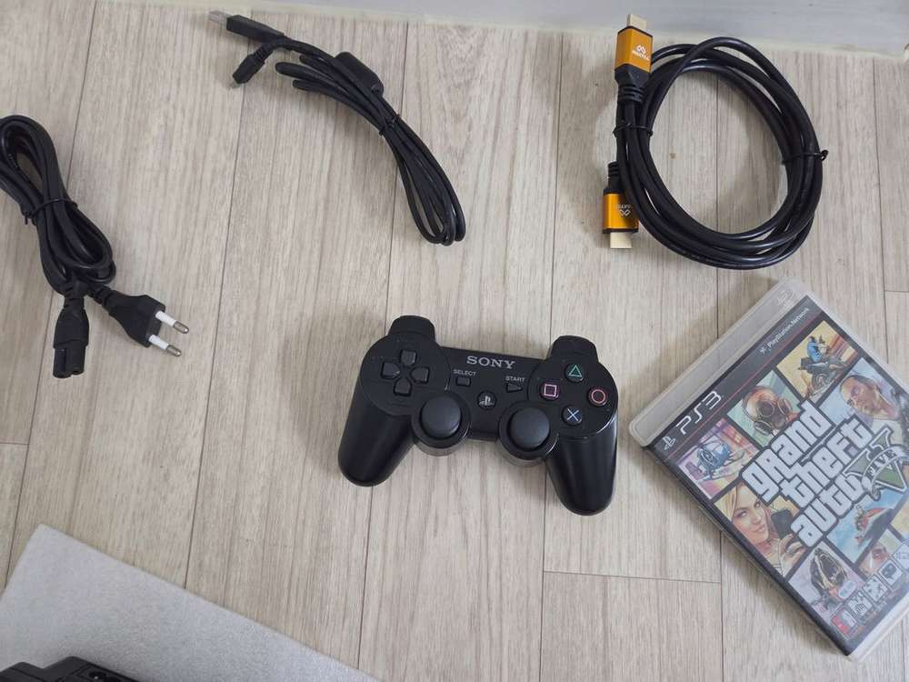 중고 소니 플레이스테이션 3(PS3) 2005A 120GB 차콜블랙 팝니다 이미지