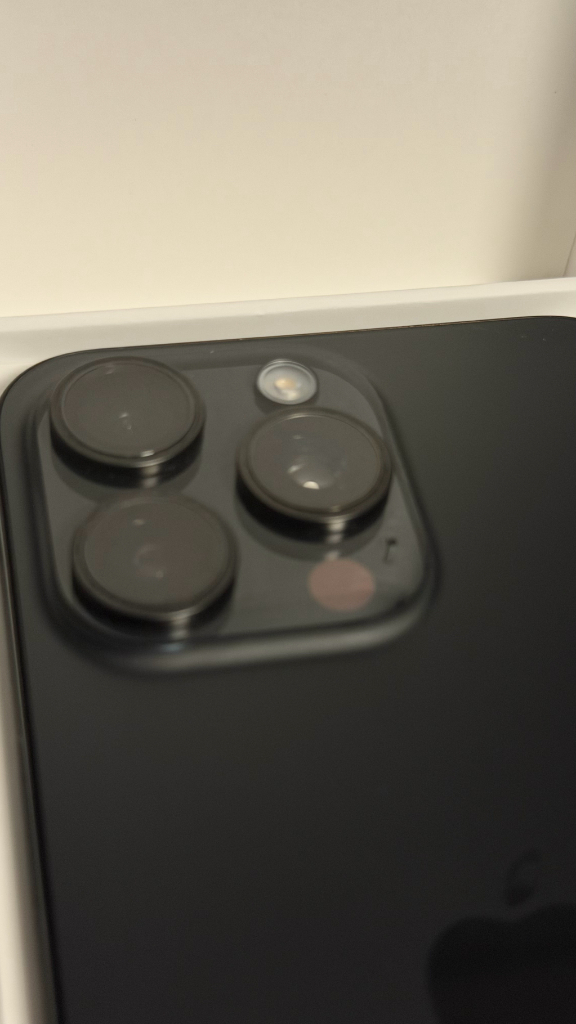 애플 아이폰 15 프로 맥스 1TB 블랙티타늄 이미지