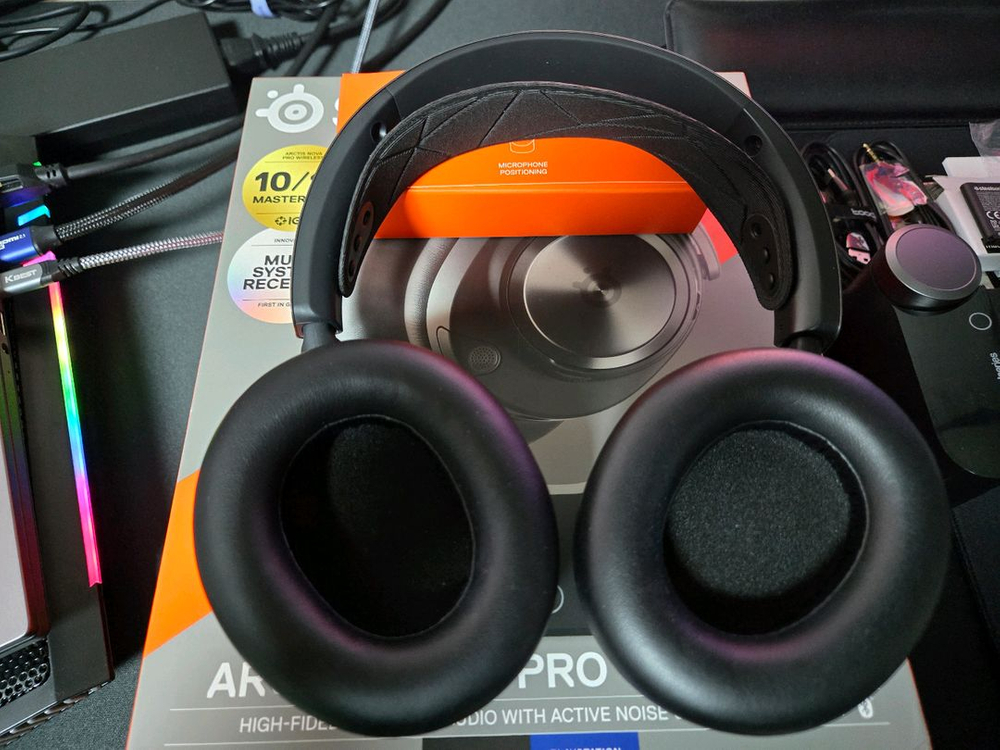 스틸시리즈 Arctis Nova Pro Wireless(노바프로 무선) 헤드셋 블랙 이미지