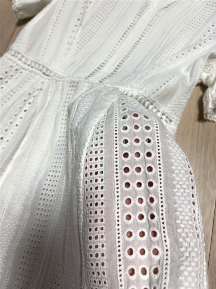 한섬 클럽모나코 CLUB MONACO 펀칭 자수 레이스 원피스 화이트 흰색 반팔 여름 셀프웨딩 브라이덜샤워 이미지