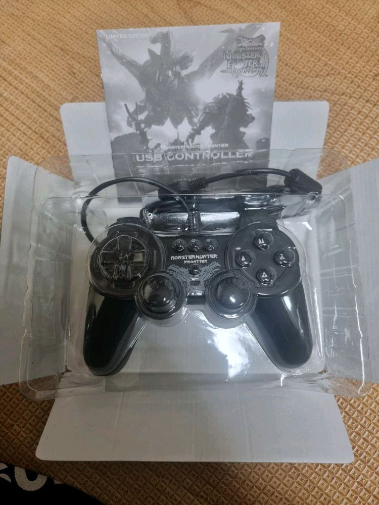 한정판 새제품 몬스터헌터 프론티어 PC USB 패드 이미지