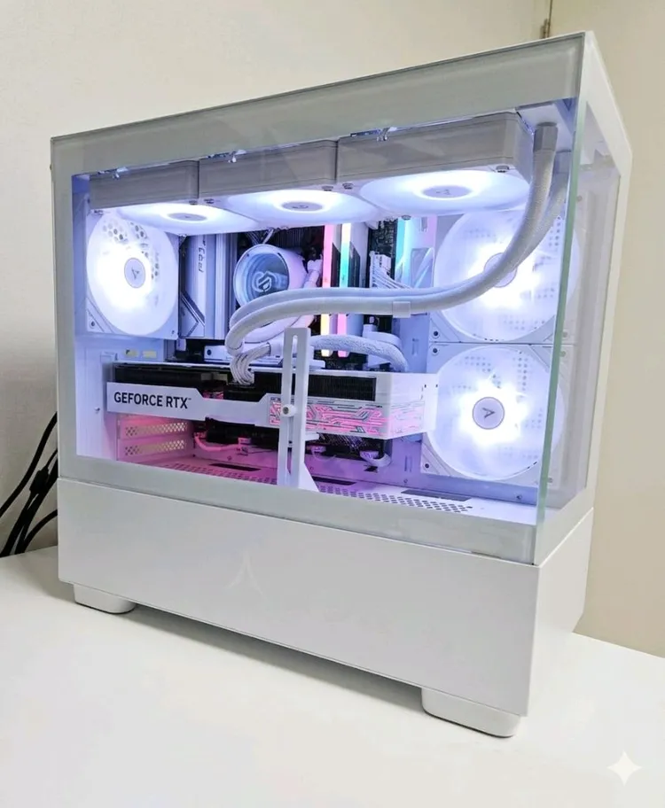 9800X3D RTX5080 화이트 데스크탑 이미지