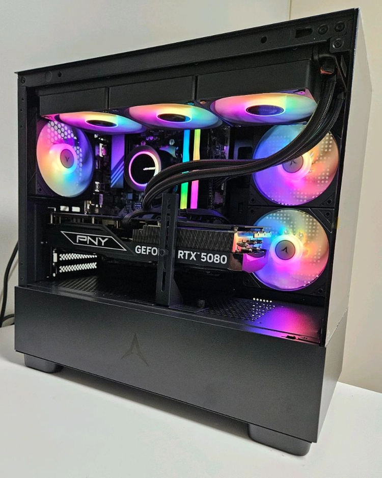 7800X3D RTX5080 고사양 데스크탑 이미지