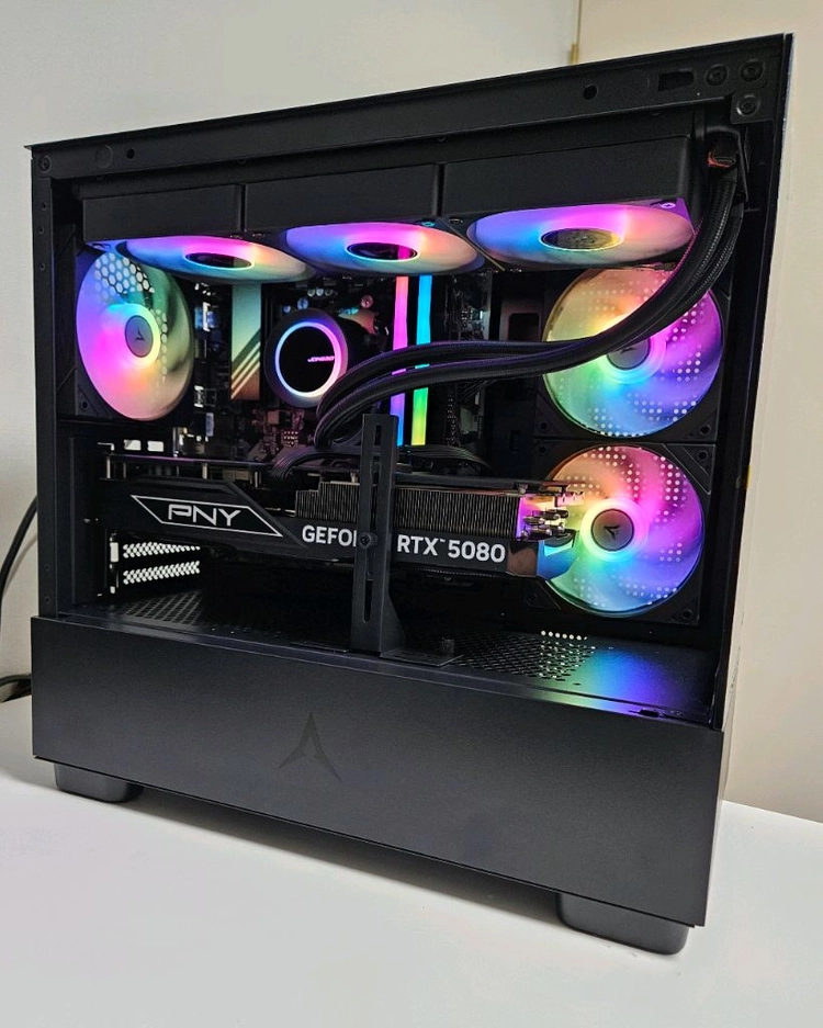 7800X3D RTX5080 고사양 데스크탑 이미지