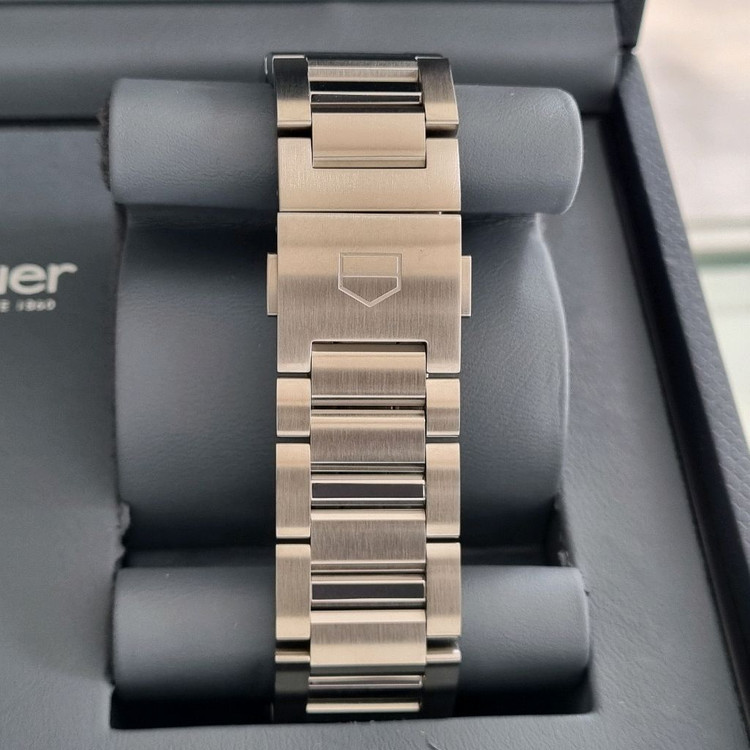 태그호이어 준신형 까레라 크로노그래프 41mm 검판 CBM2110(오버홀 완료) 이미지