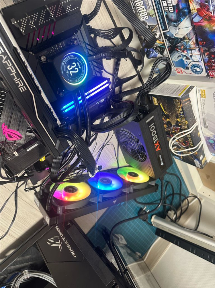 13600k+asus z690apex(22년)+커세어ddr5 32g 이미지