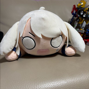라디유 인형 이미지