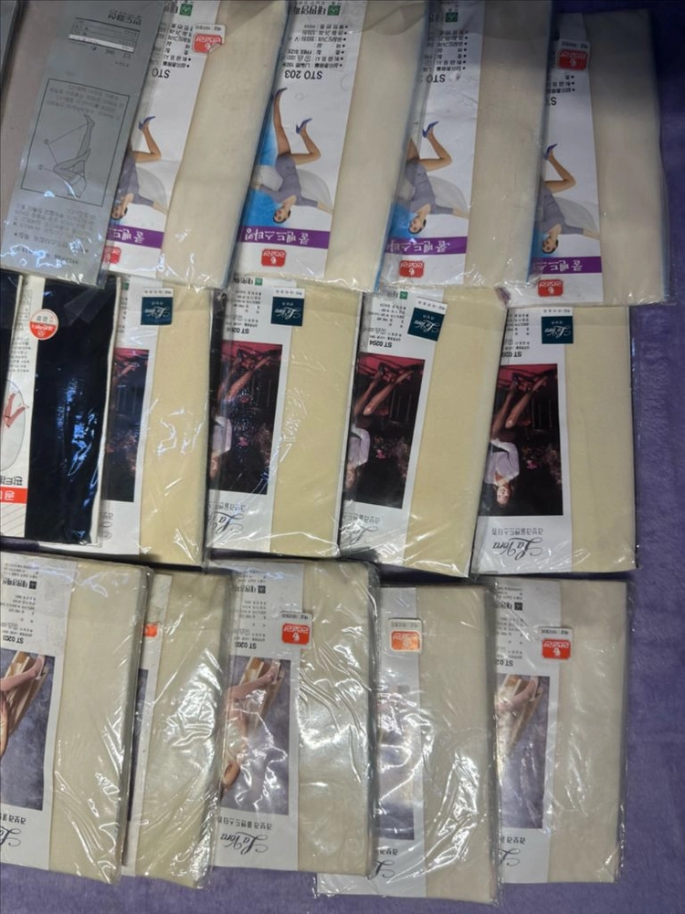 국산 빈티지 고탄력 밴드 팬티 스타킹 30족 일괄 세트 판매합니다• 브랜드/모델명: 비비안, 비너스, 라보라, 골든 이미지