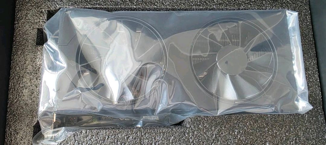 XFX 라데온 RX 9060 XT 16GB 그래픽카드 이미지