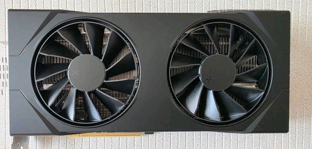 XFX 라데온 RX 9060 XT 16GB 그래픽카드 이미지