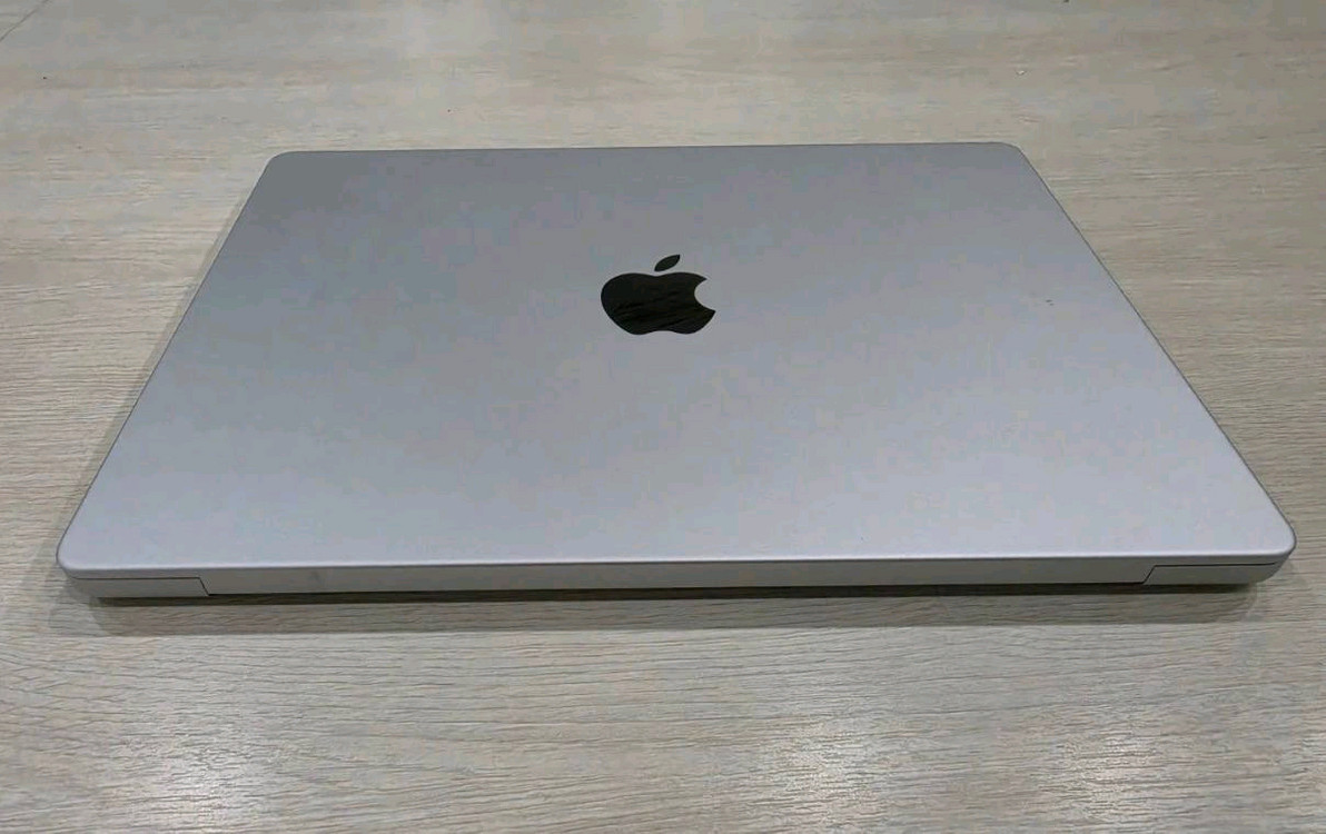 Apple MacBook Pro 14 M1 Pro 16GB 1TB 실버 이미지
