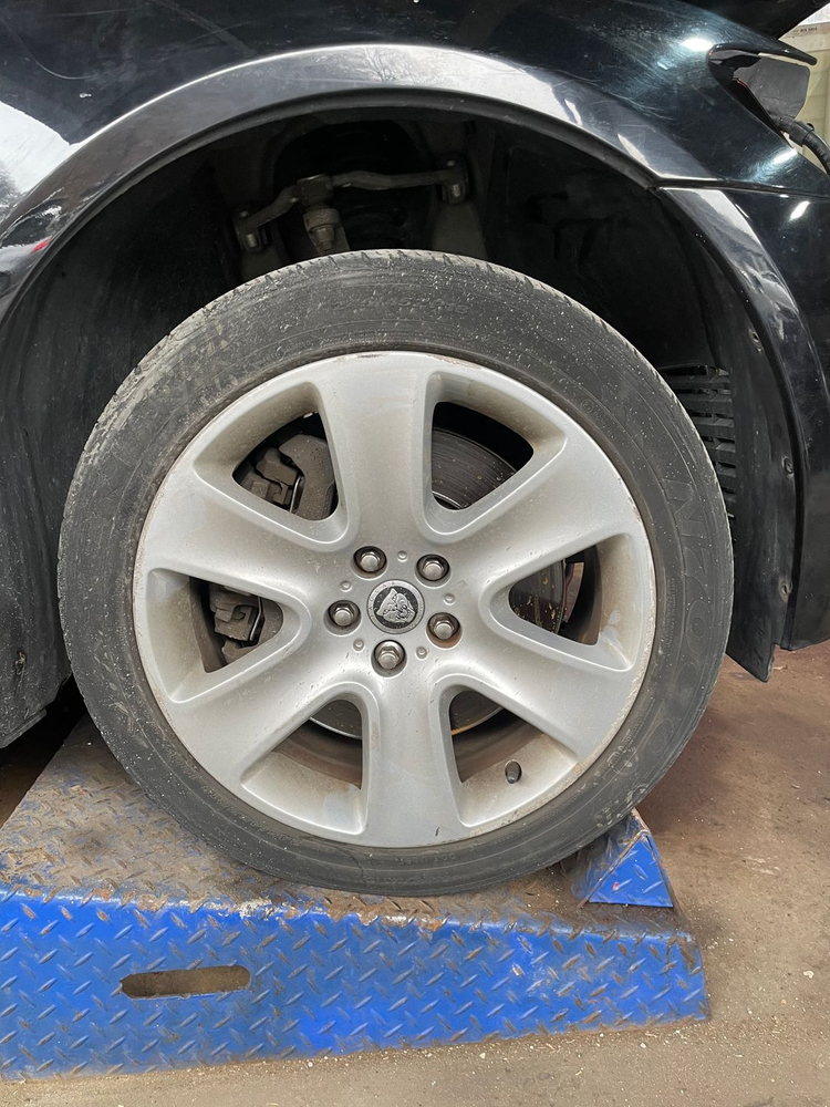재규어 XF X250 / 실내 or 전장 및 외장 부품 판매합니다 이미지