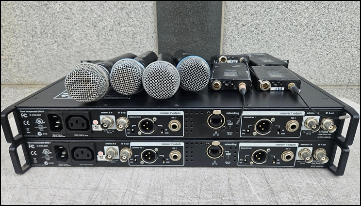 슈어(SHURE) UR4D 중고 무선 마이크 시스템 (H4대역) 이미지