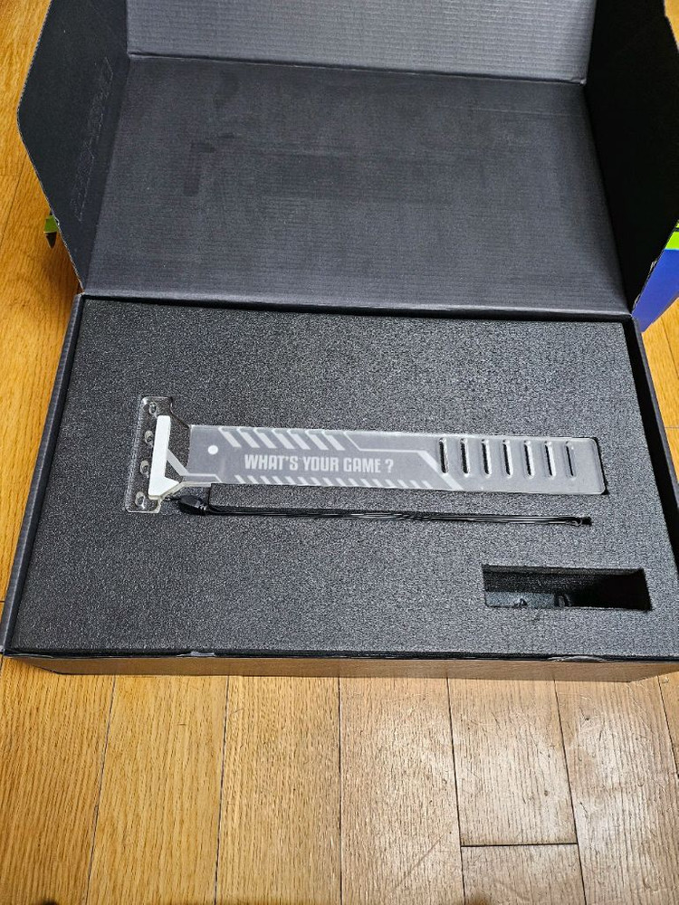 RTX 3080 Ti 게이밍 그래픽카드 풀박스 이미지