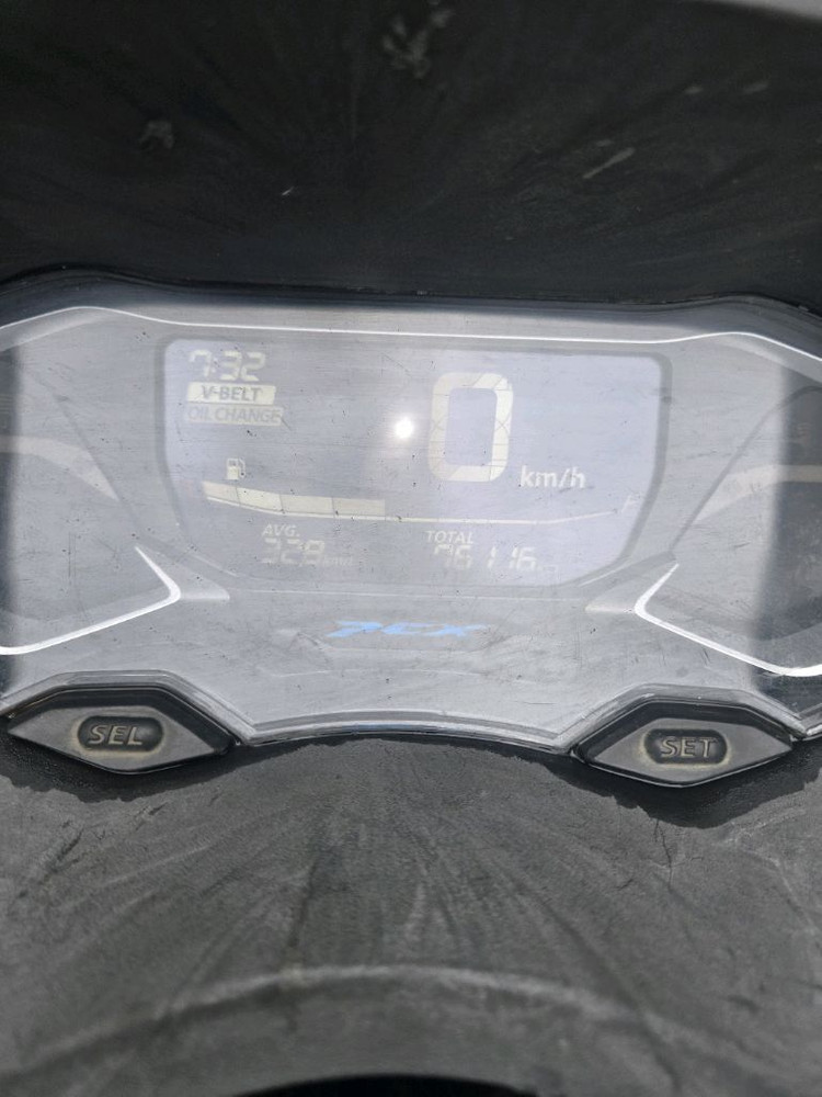 pcx125 22년식 7.6만km 소모품 정비완료 배달셋팅 팝니다 이미지