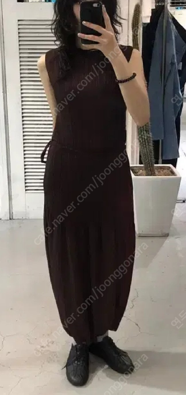 정품 이세이미야케 ISSEYMIYAKE 해칭 플리츠플리즈 롱원피스 점프슈트 이미지