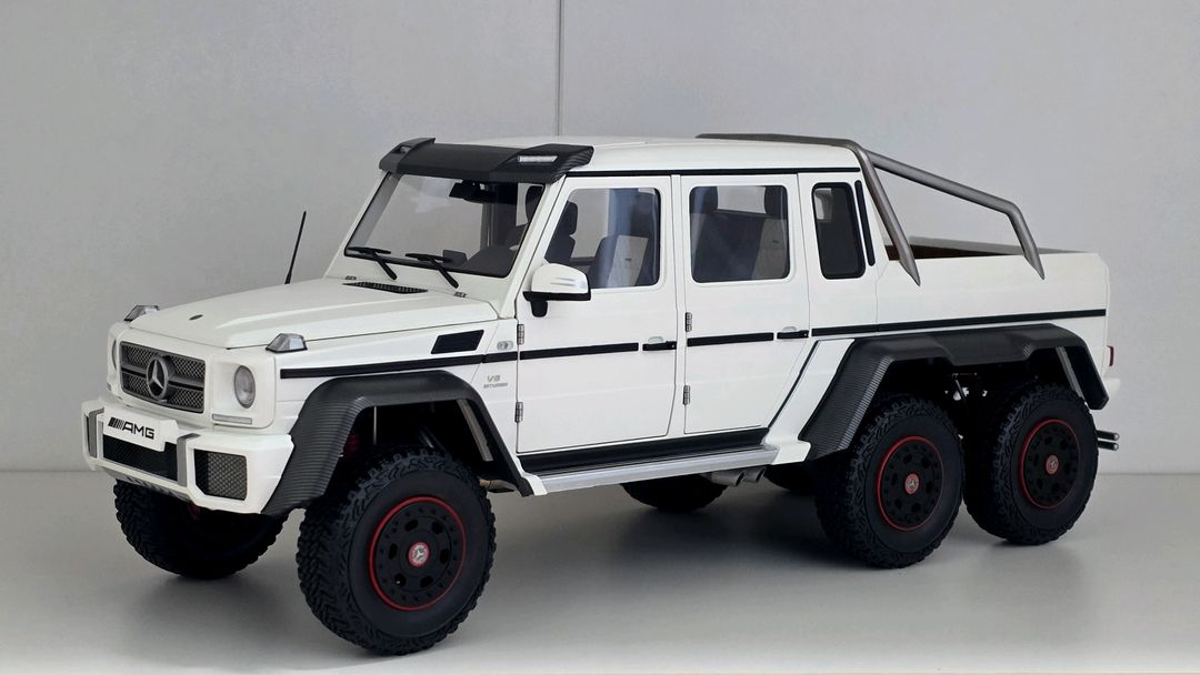 [1:18] 오토아트 메르세데스 벤츠 G63 AMG 6X6 화이트 이미지