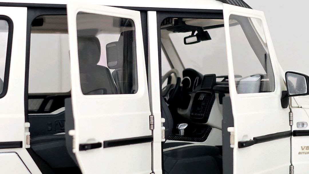 [1:18] 오토아트 메르세데스 벤츠 G63 AMG 6X6 화이트 이미지