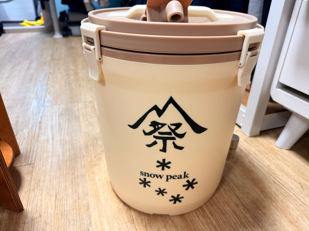 스탠리 워터저그(전황일 에디션)+워터저그 받침대 팝니다. 이미지