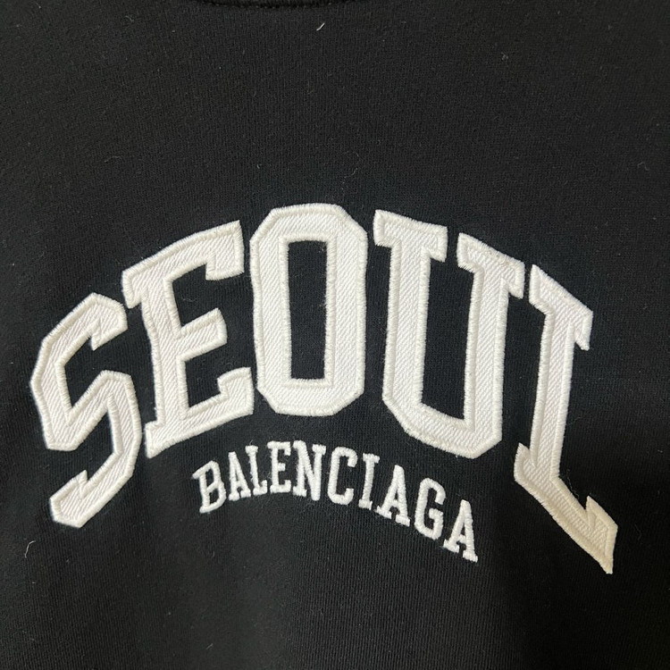 발렌시아가 서울 맨투맨 s 이미지