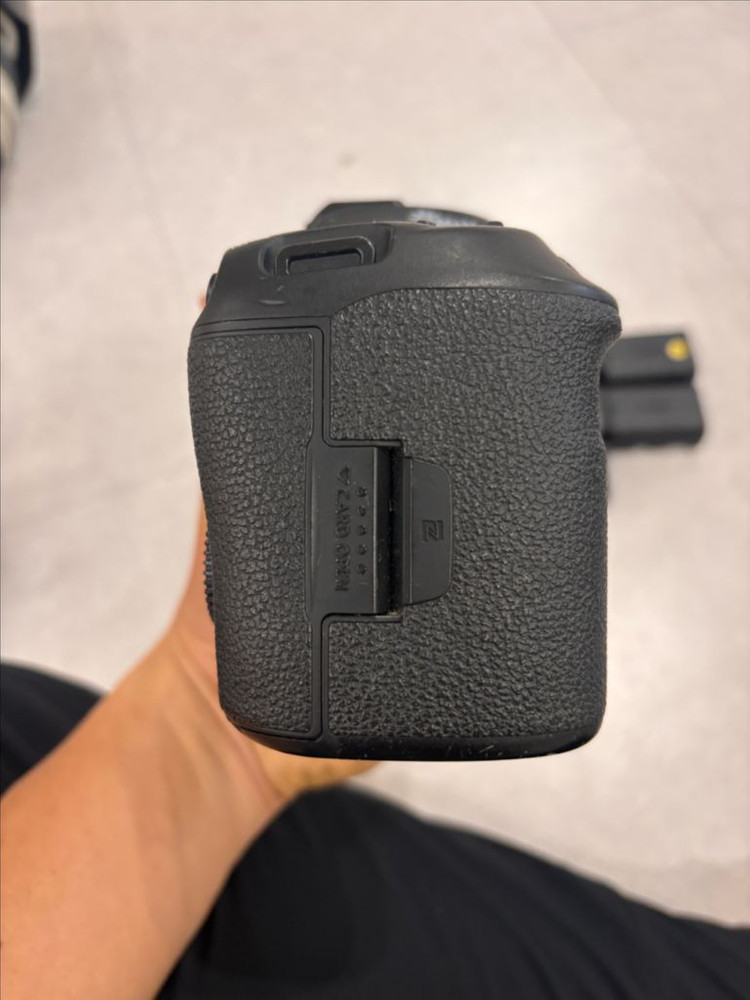 풀프레임 DSLR 카메라 이미지