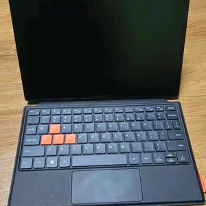 원엑스플레이어 X1 8840U 64GB 4TB 팝니다 이미지