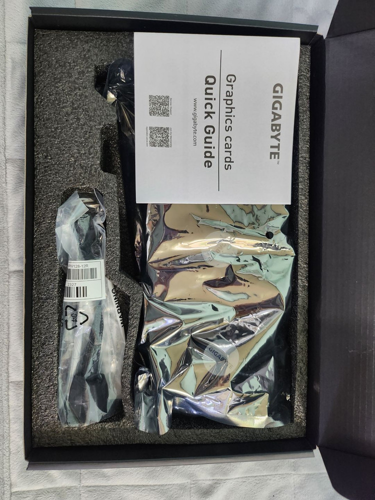 기가바이트 4070 Ti 그래픽카드 팝니다 이미지