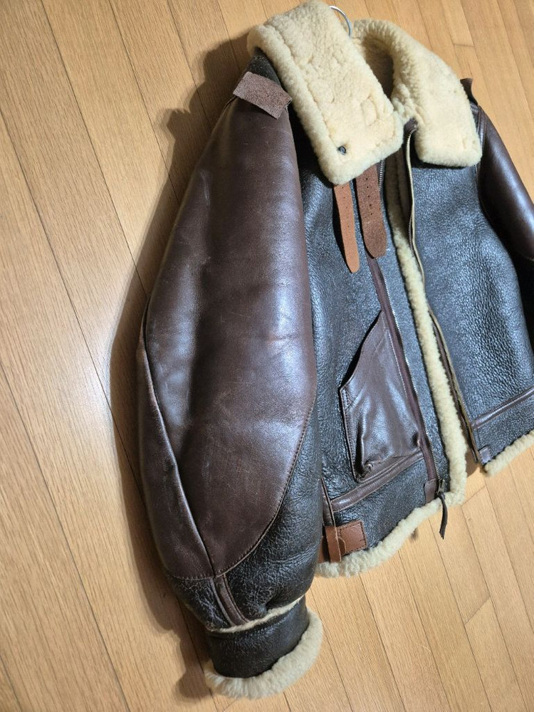 버즈릭슨 b3 대전형 무스탕 자켓 이미지