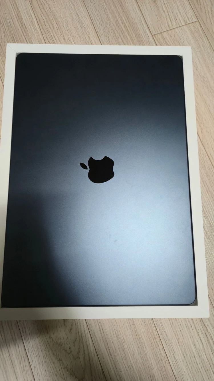 맥북에어 M3 15인치 램16, ssd 512 미드나잇 - 안심되는 중고거래