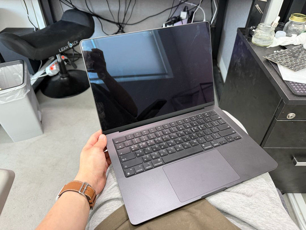 애플 맥북 M3 PRO 14인치 판매합니다 이미지