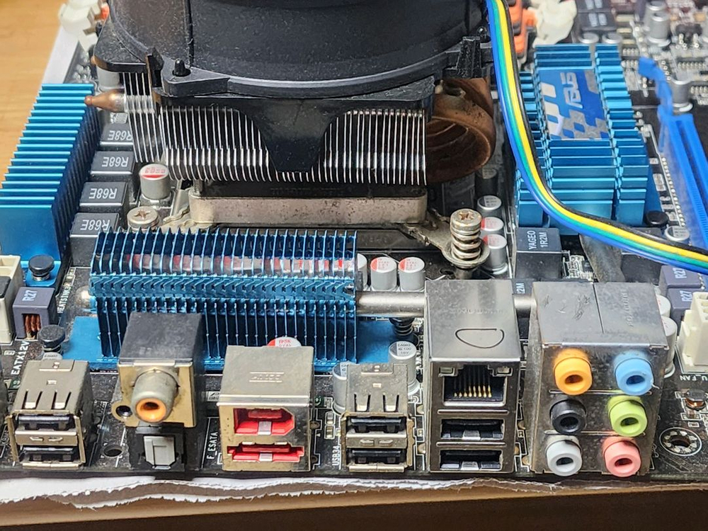 asus x58 메인보드 cpu 쿨러셋 이미지