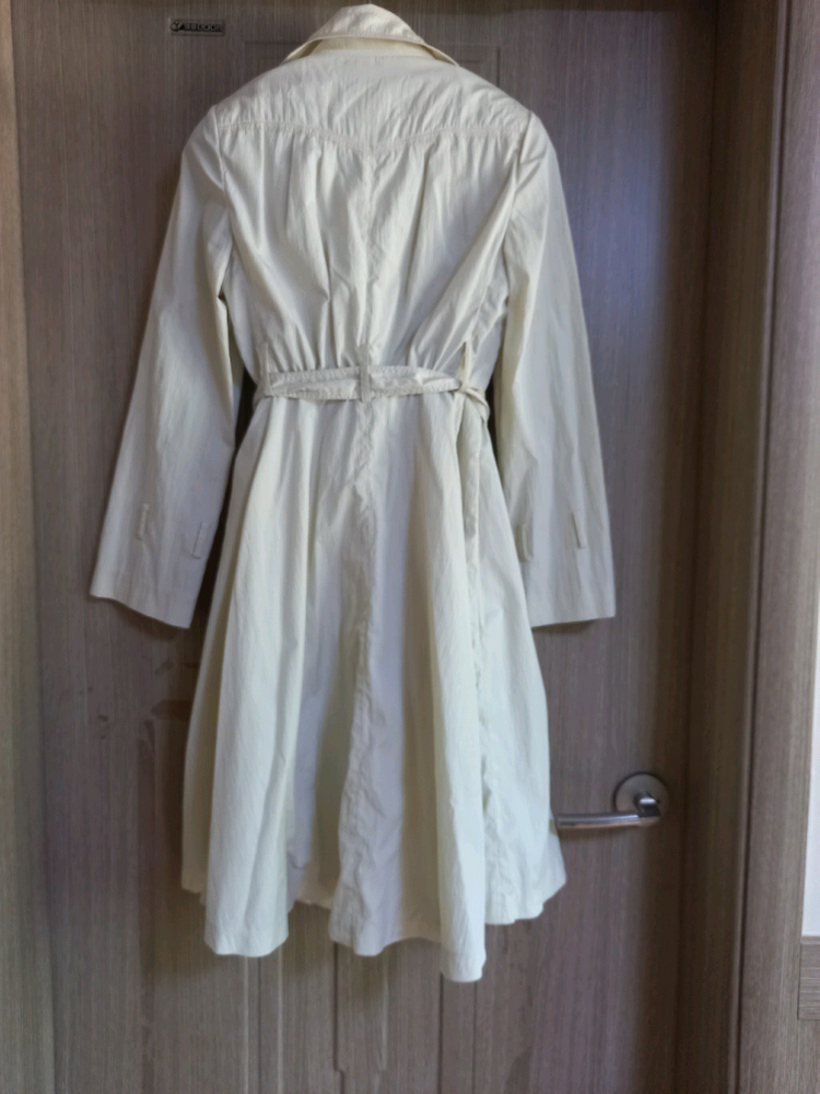 BCBG A라인 트렌치코트 이미지