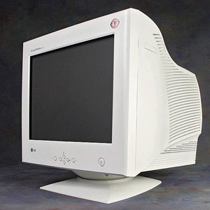 파손된 CRT 모니터 삽니다 이미지