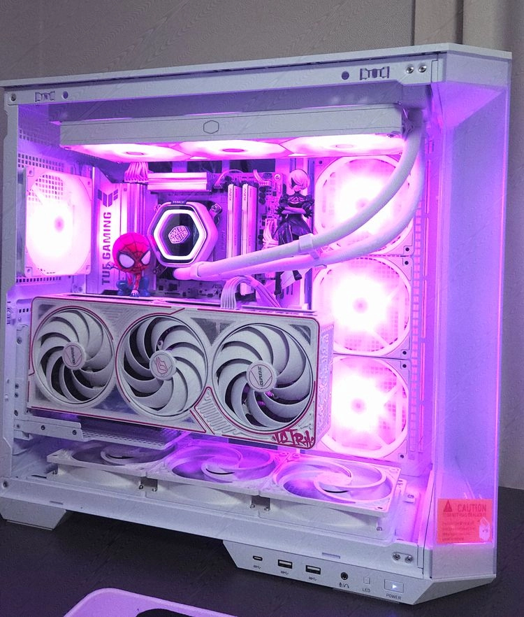 9800x3d , RTX 5080 컴퓨터 이미지