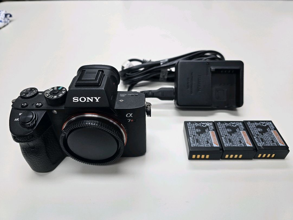 소니 A7R3 카메라 바디 이미지