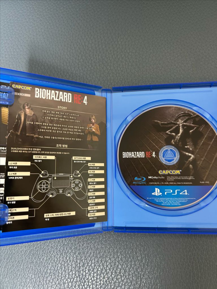 ps4 바이오하자드 re4 초회판 정발 (코드미사용)소장용 이미지
