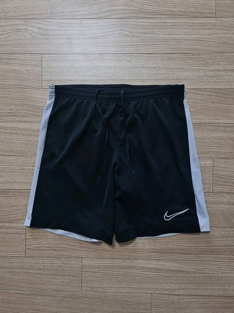 나이키 런닝 DRI-FIT 기능성 경량 반바지 2종 이미지