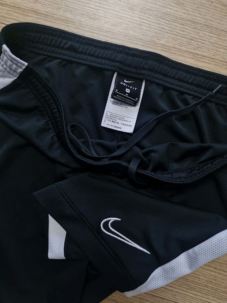 나이키 런닝 DRI-FIT 기능성 경량 반바지 2종 이미지