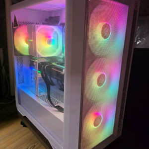 라이젠 9500F+RX 9070 XT 게이밍 컴퓨터 이미지