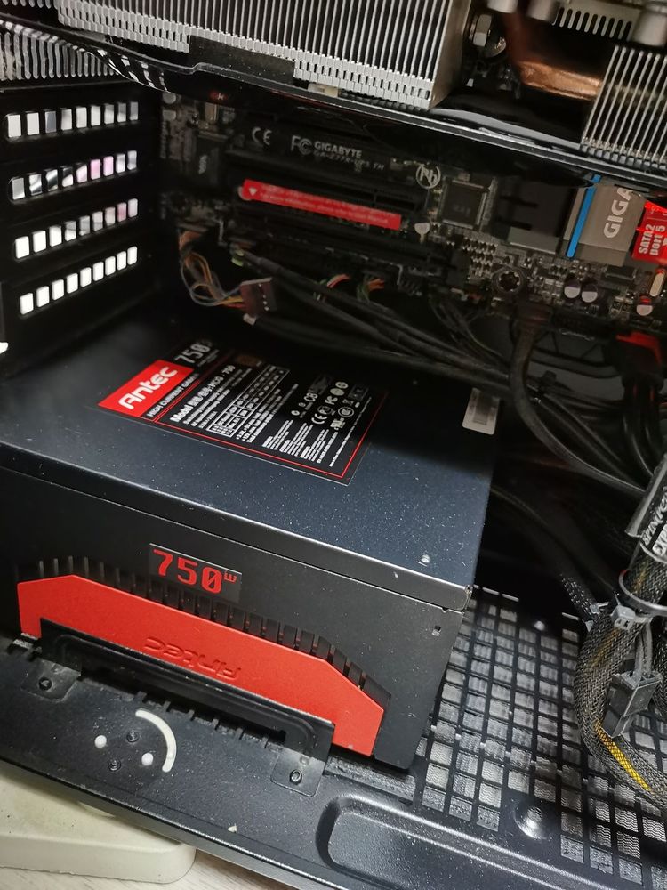 게임용 컴퓨터 PC i7-3770K GTX670 이미지