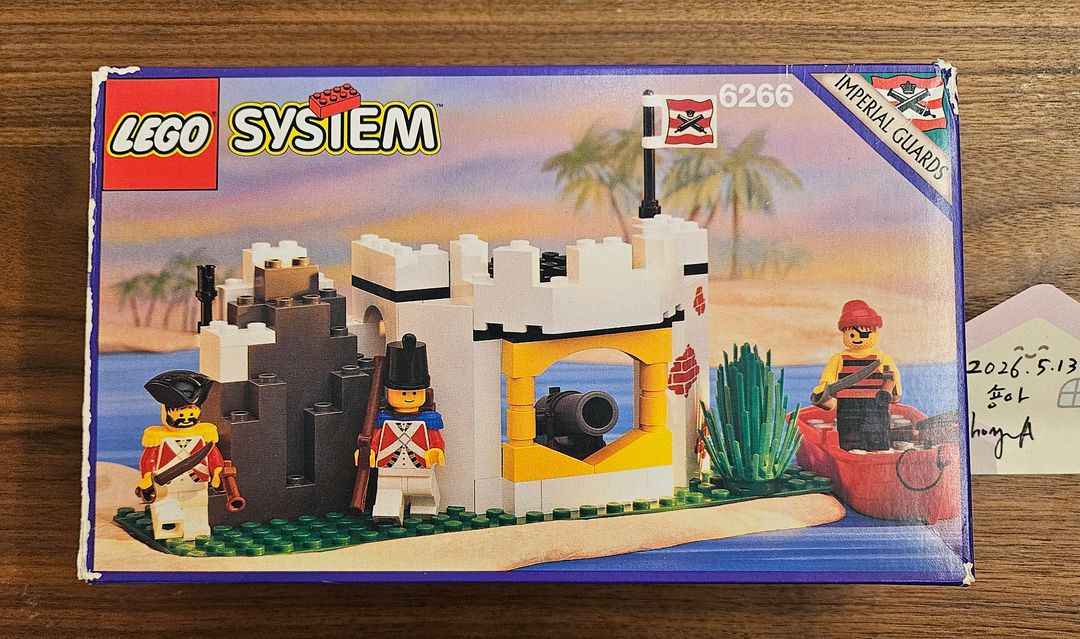LEGO 레고 올드 해적 6266 캐논코브 중고 Used 판매합니다(박스) 이미지