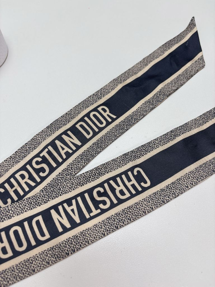 디올 미차 스카프 dior 이미지