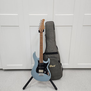 콜트 스트랫 일렉기타 G250 SE 블루 이미지