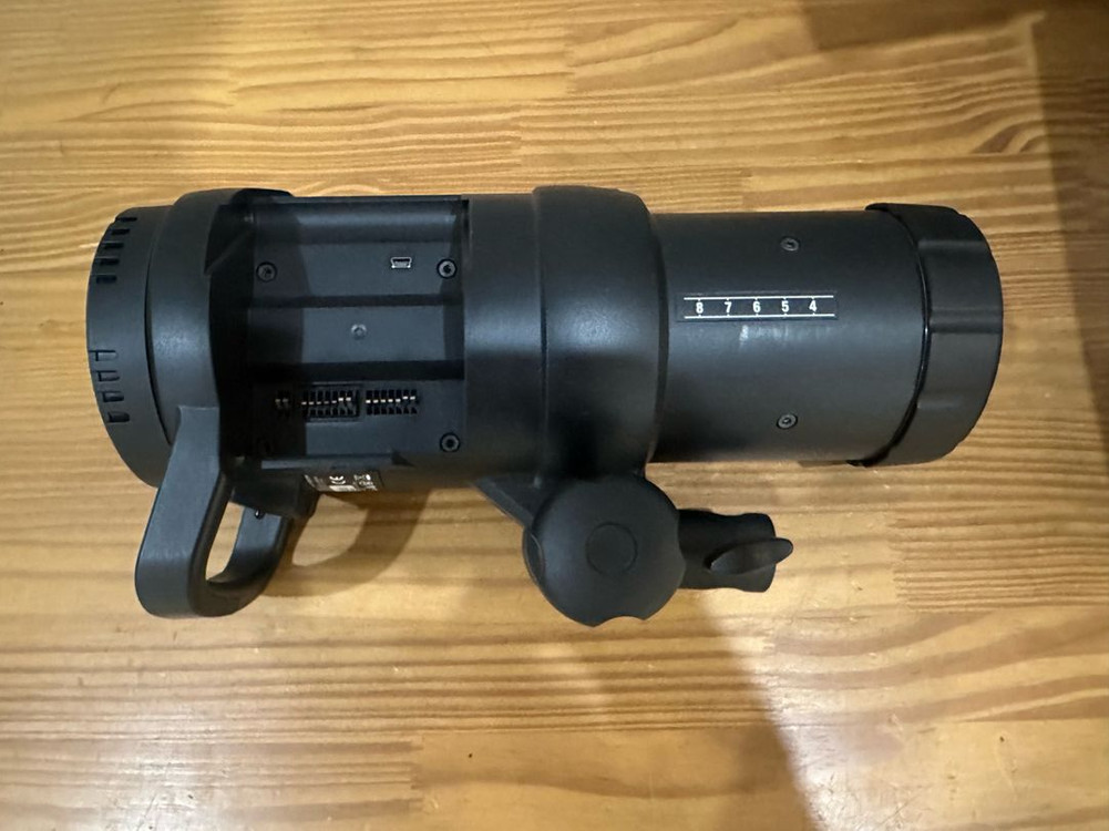 profoto b1 조명 팝니다. 이미지