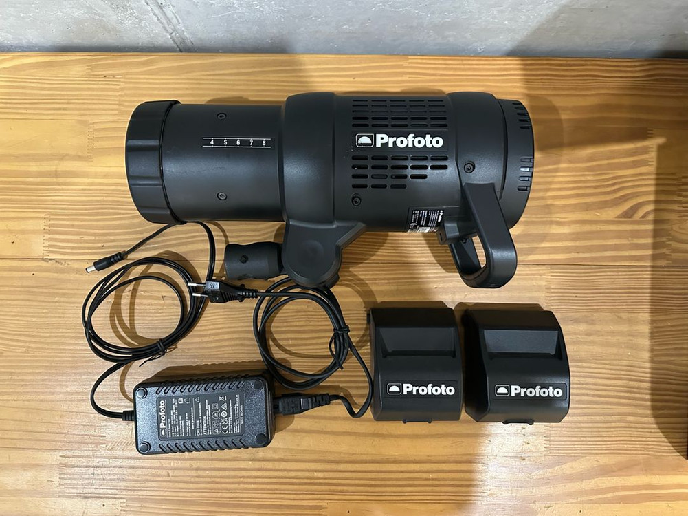 profoto b1 조명 팝니다. 이미지